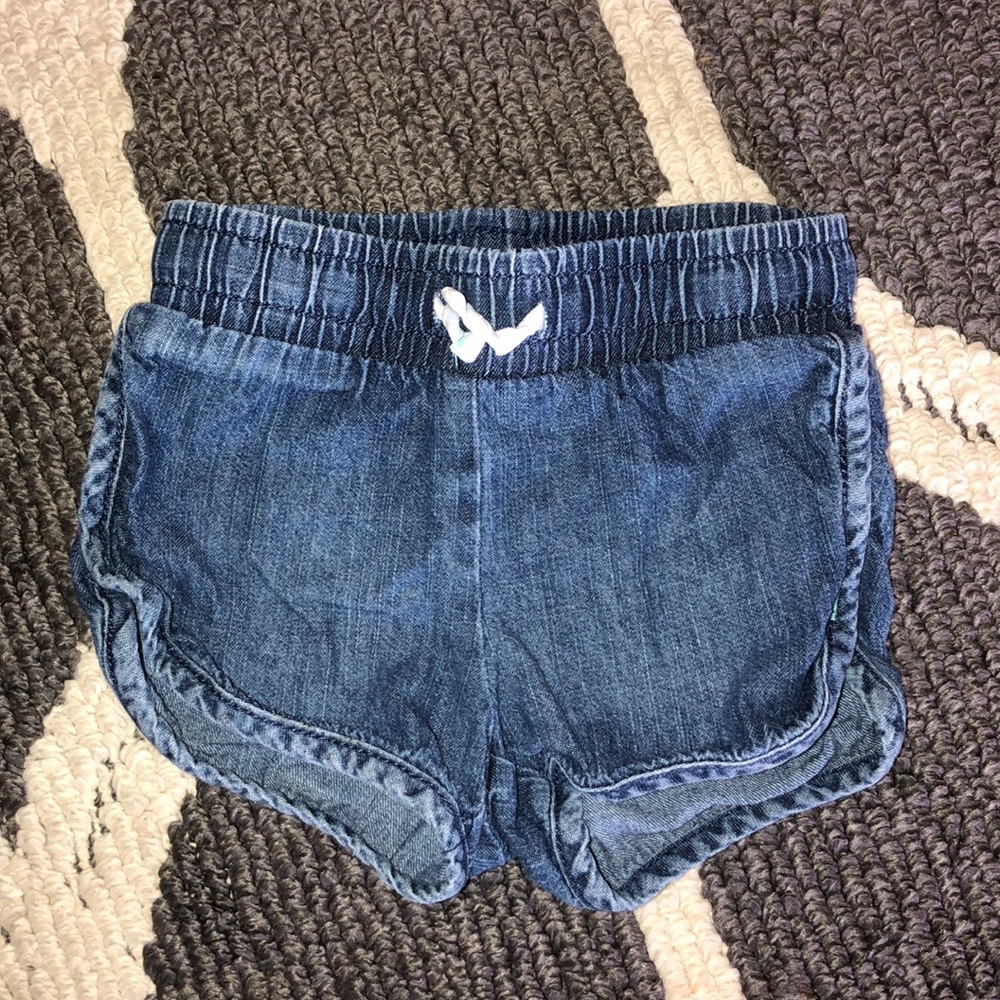 BABY GIRL JEAN SHORTS / 18M